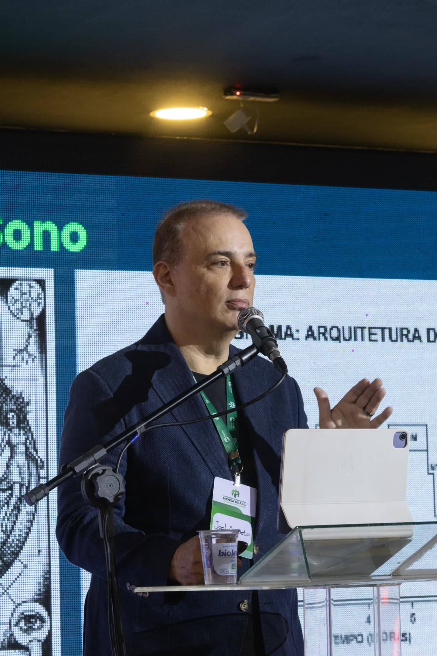 Joel Augusto Ribeiro Teixeira — Neurocirurgião e autor do Livro do Sono